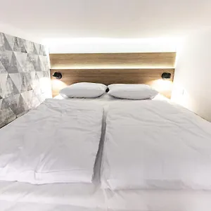 Zeus Design Wien